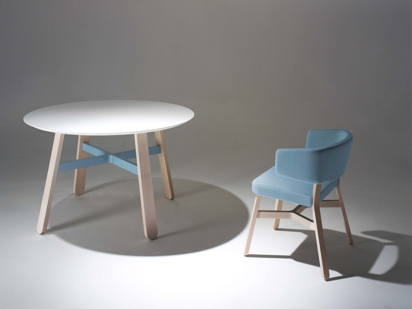 Croissant 571 Armchair