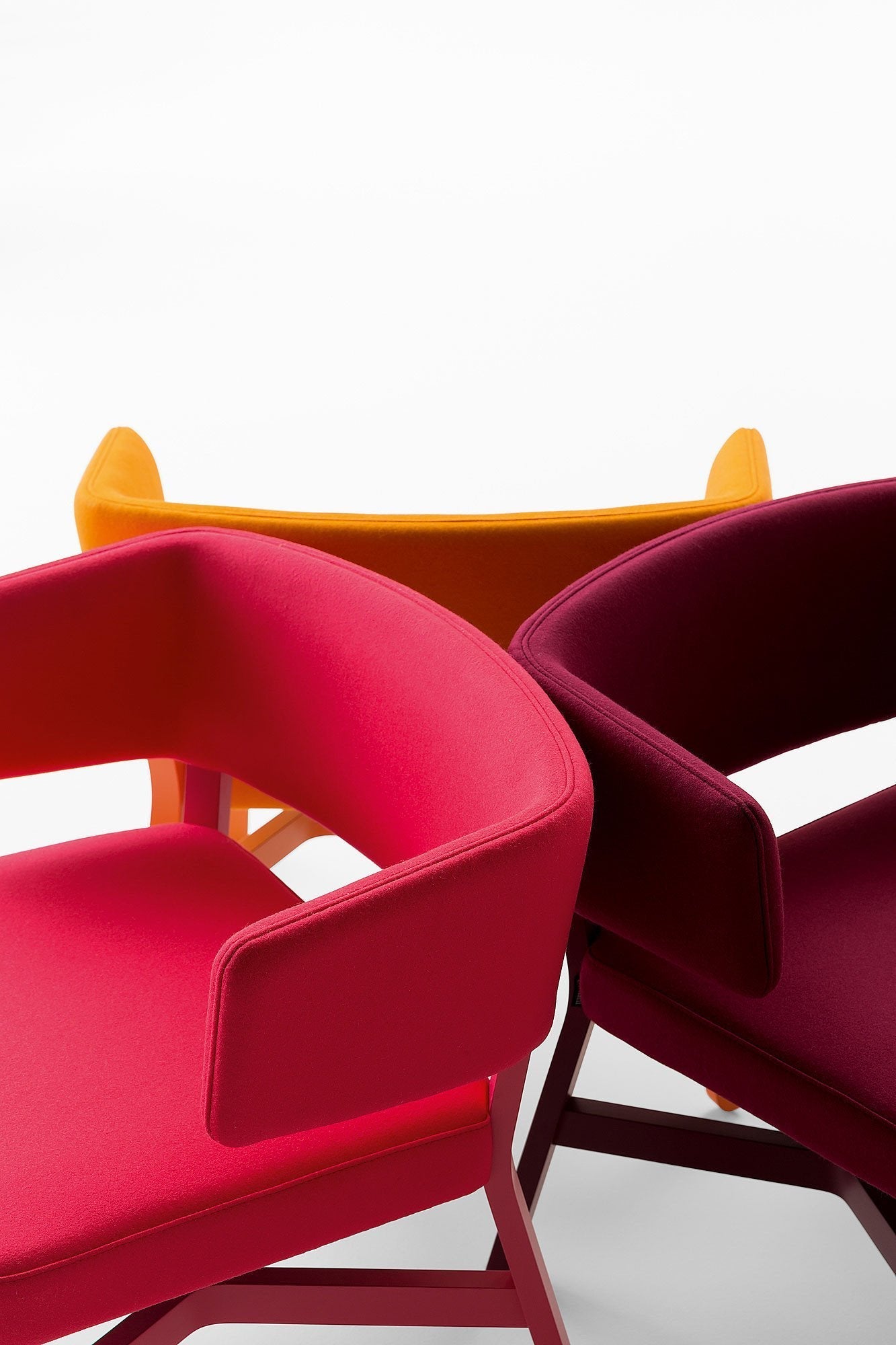 Croissant 572 Lounge Chair