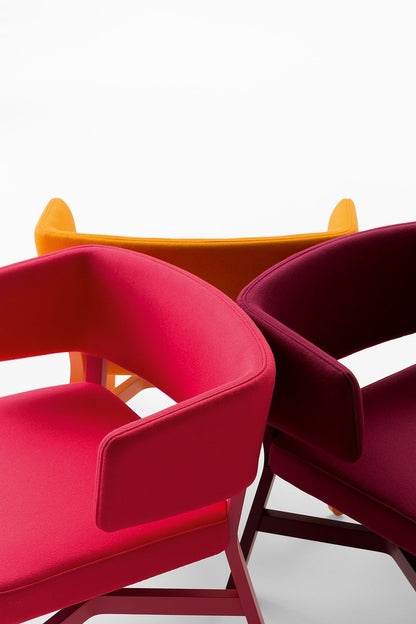 Croissant 572 Lounge Chair