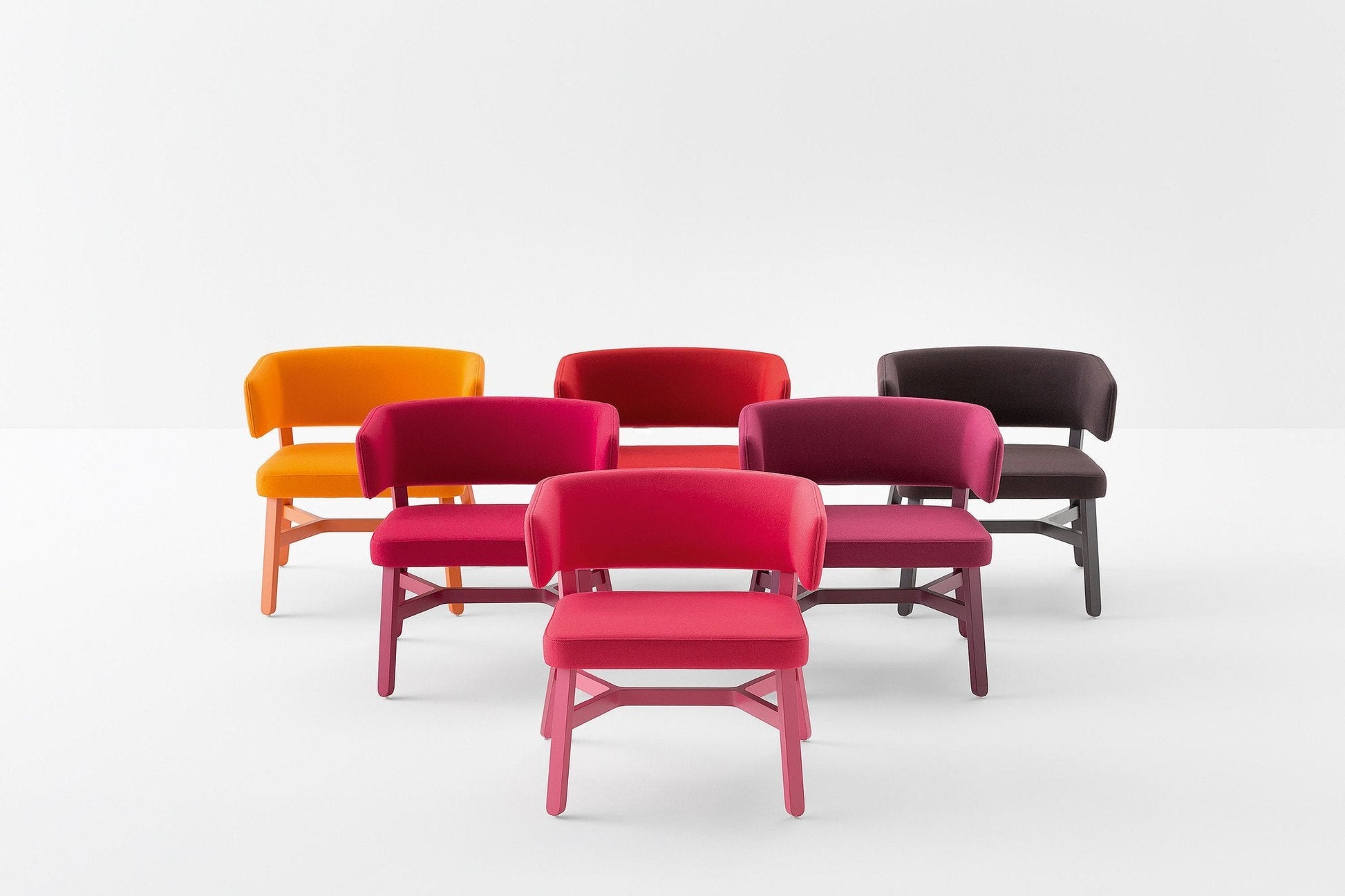 Croissant 572 Lounge Chair