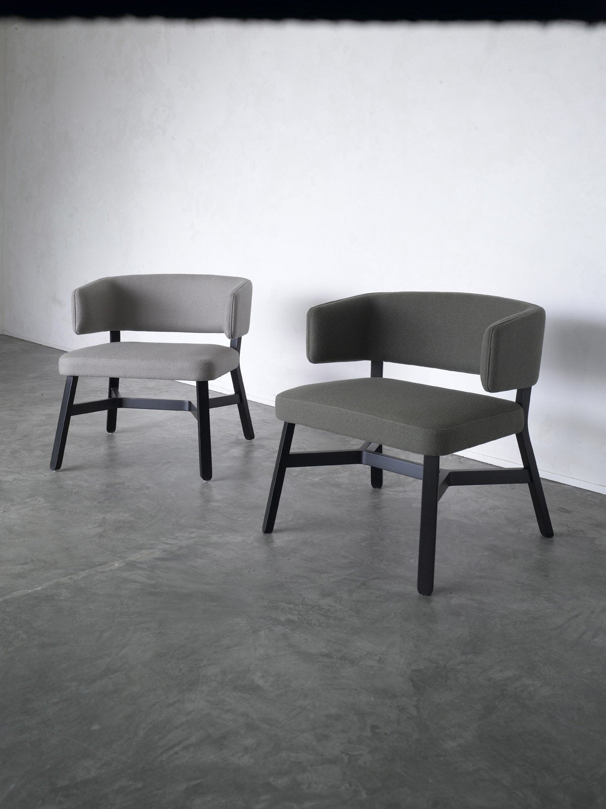 Croissant 572 Lounge Chair