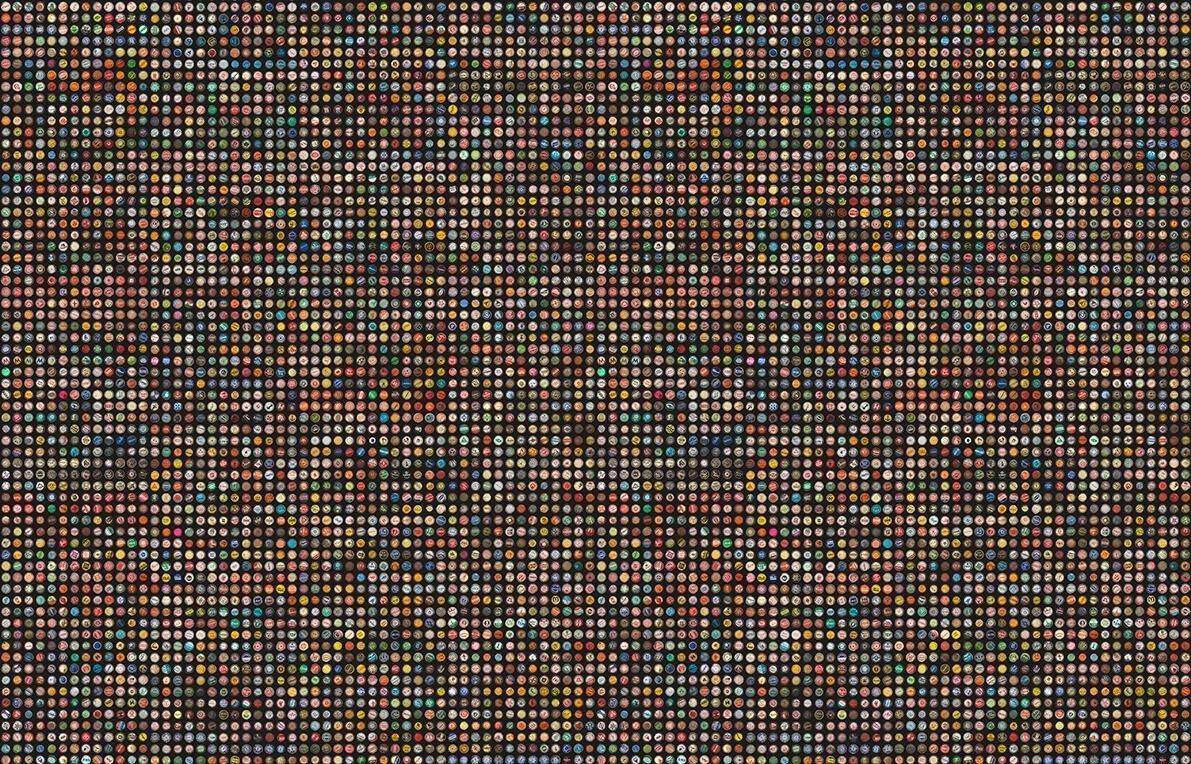 Crown Caps Black Wallpaper