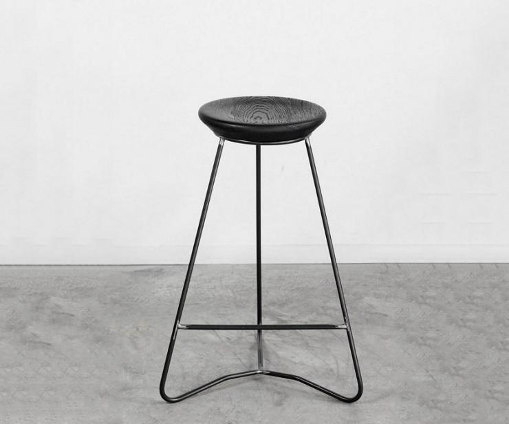 Curve High Stool