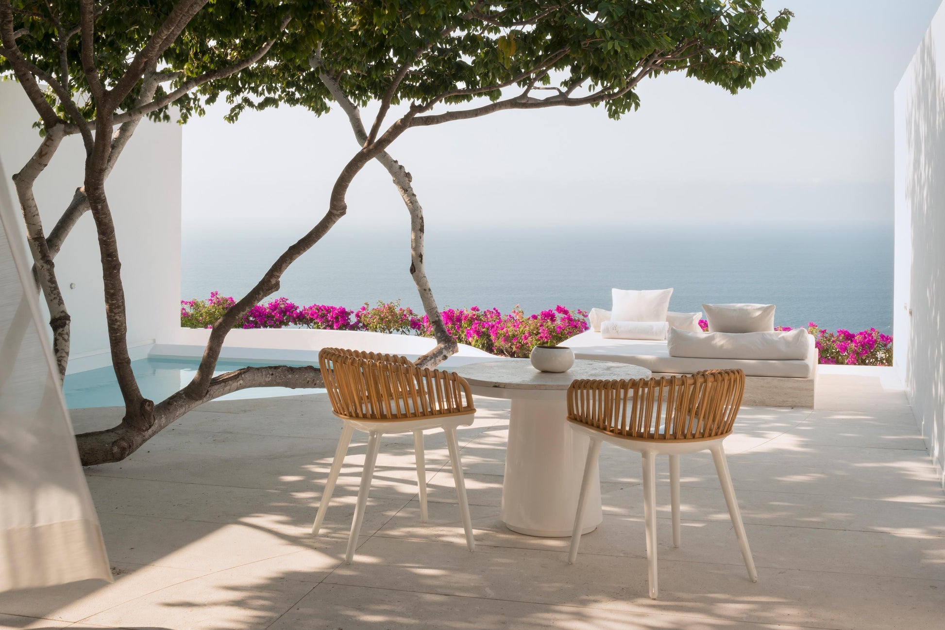 Cyborg Club Armchair-Contract Furniture Store for hospitality, leisure & commercial projects