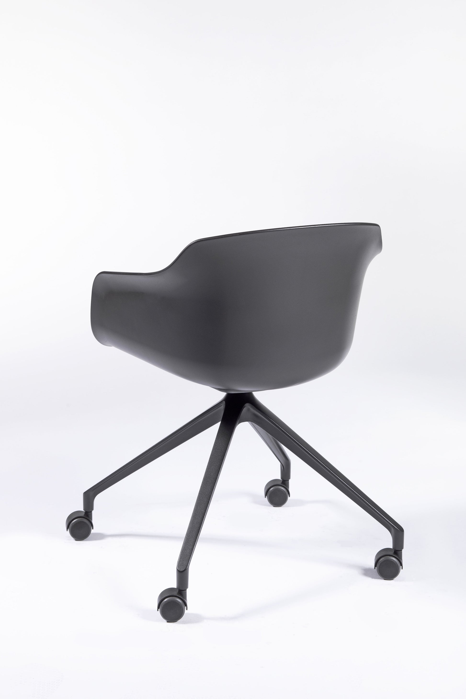 Dame UR Armchair