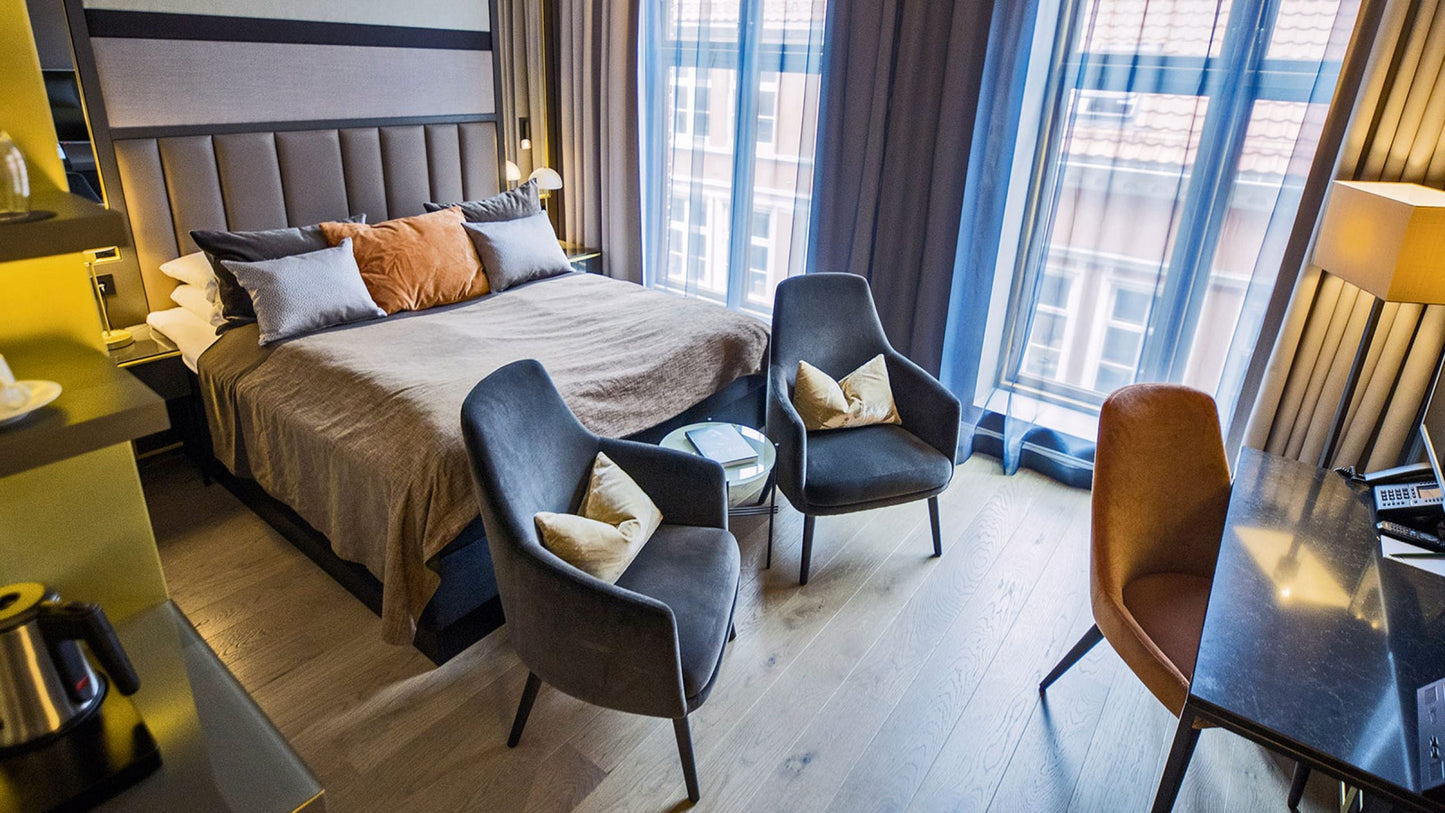 Danielle 03611 Side Chair-Contract Furniture Store for hospitality, leisure & commercial projects