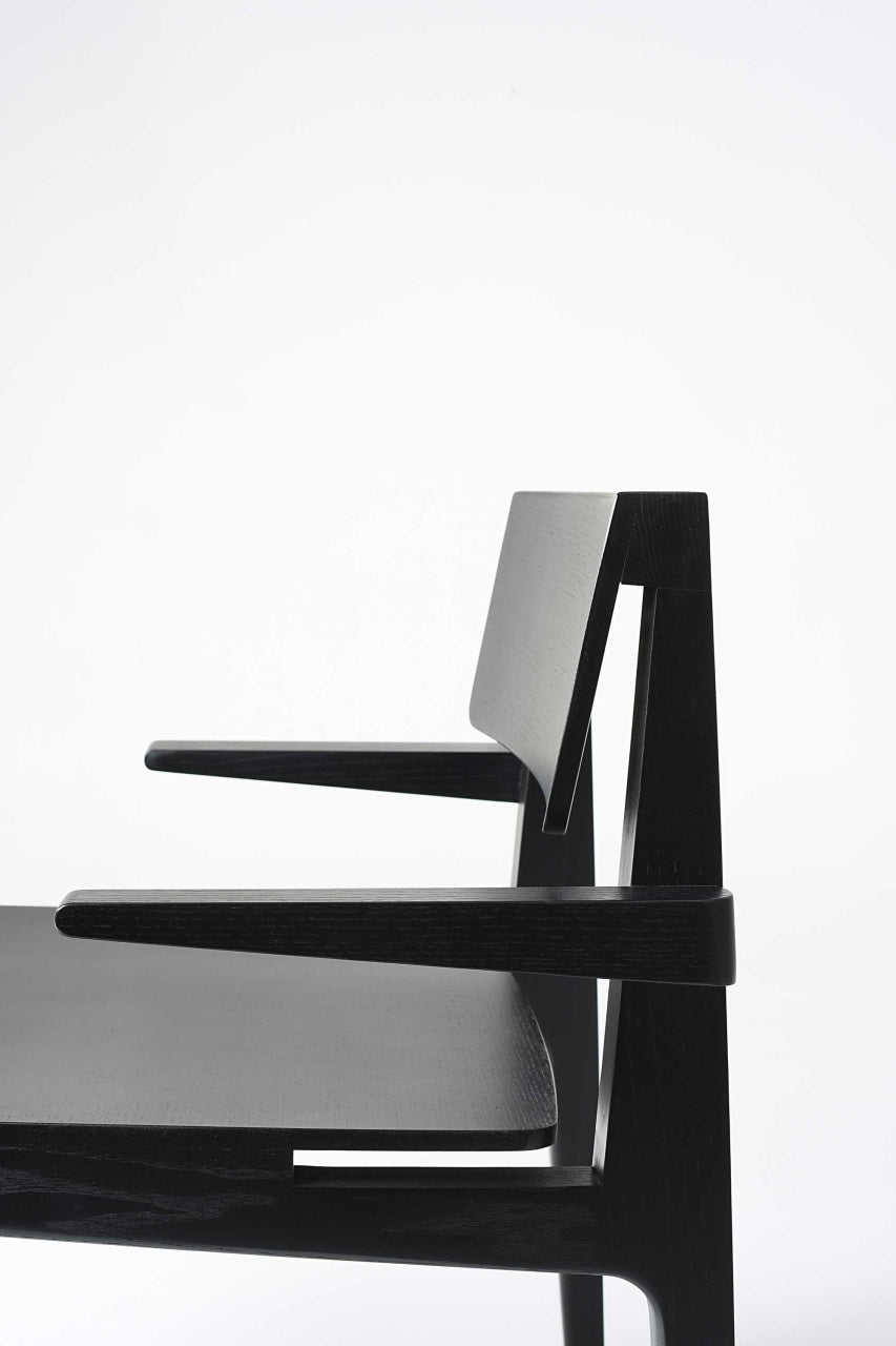 Derby 2602 PO Armchair-Contract Furniture Store for hospitality, leisure & commercial projects