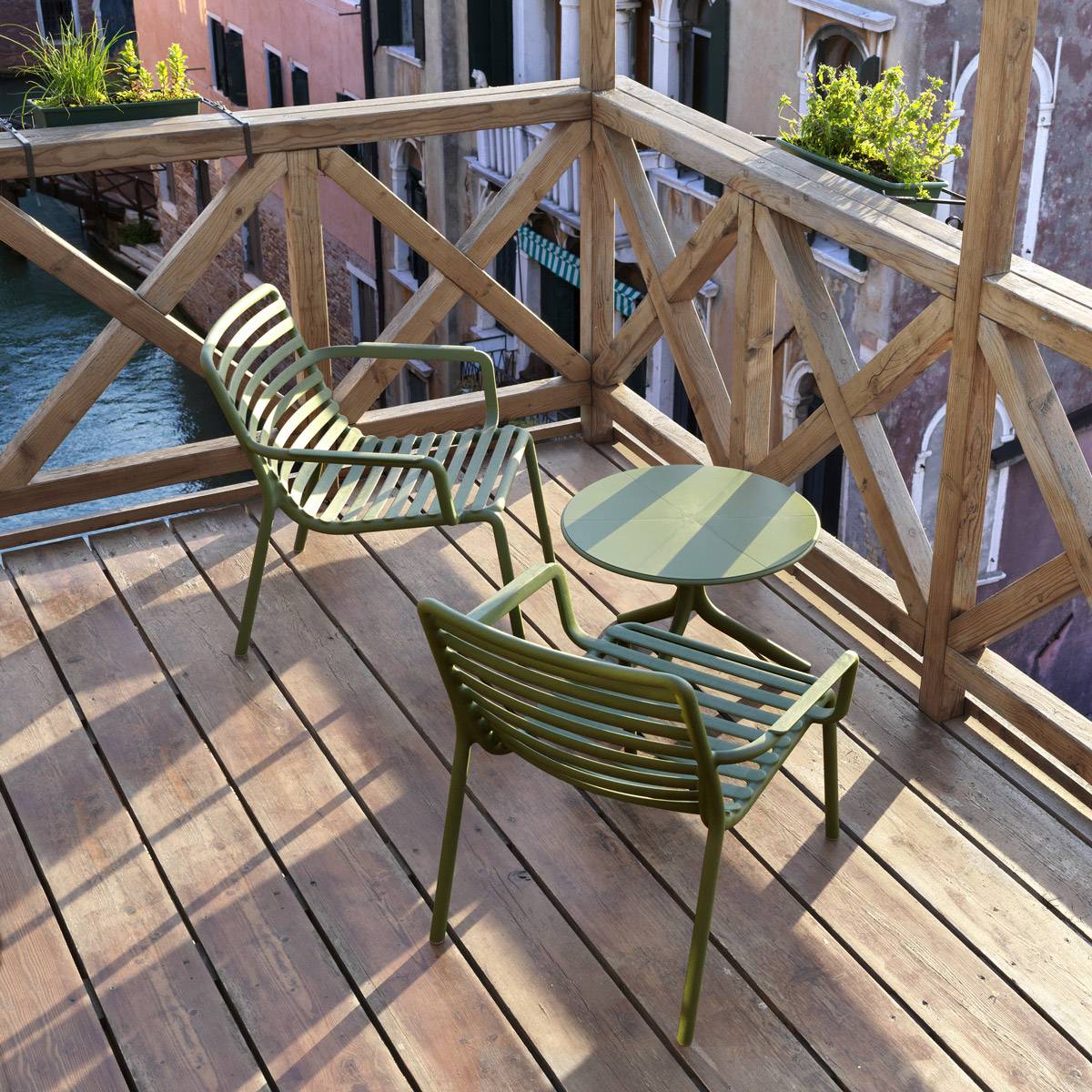 Doga Relax Lounge Chair-Contract Furniture Store for hospitality, leisure & commercial projects