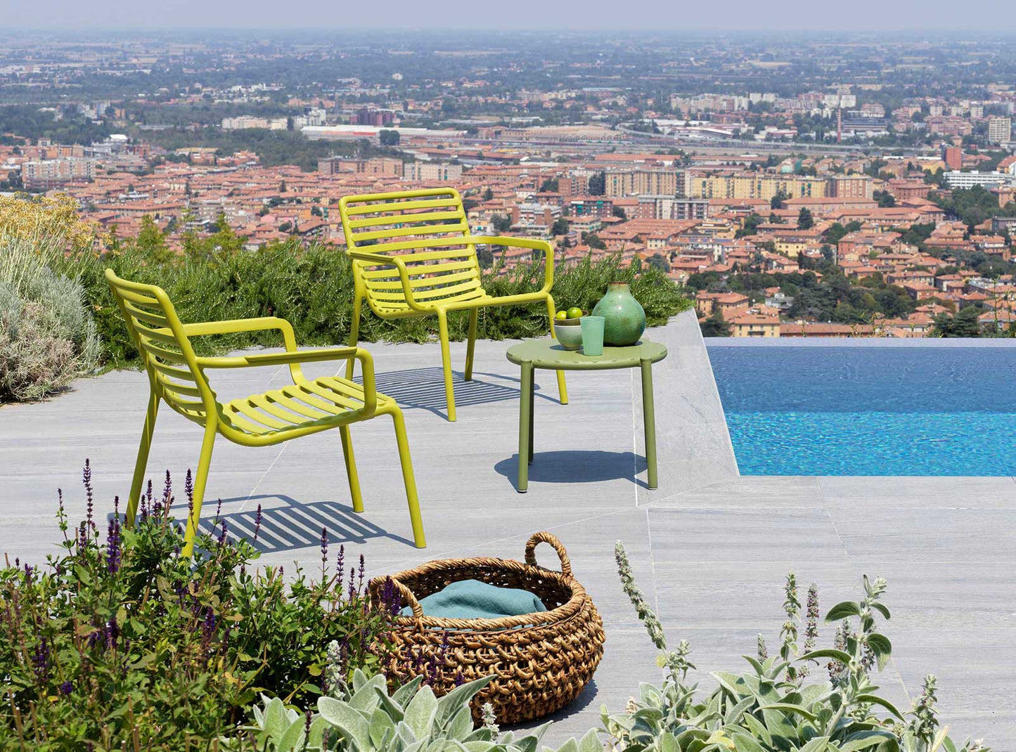 Doga Relax Lounge Chair-Contract Furniture Store for hospitality, leisure & commercial projects