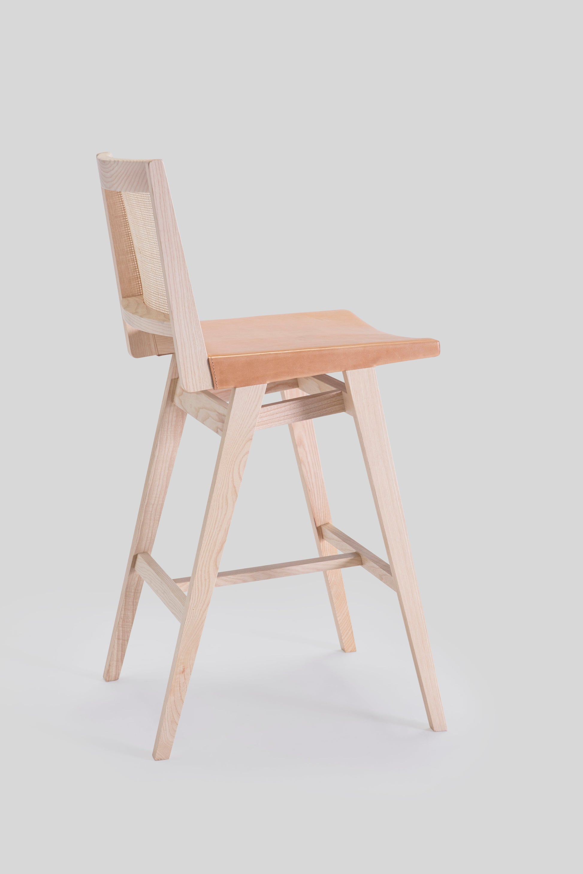 Dorothea High Stool