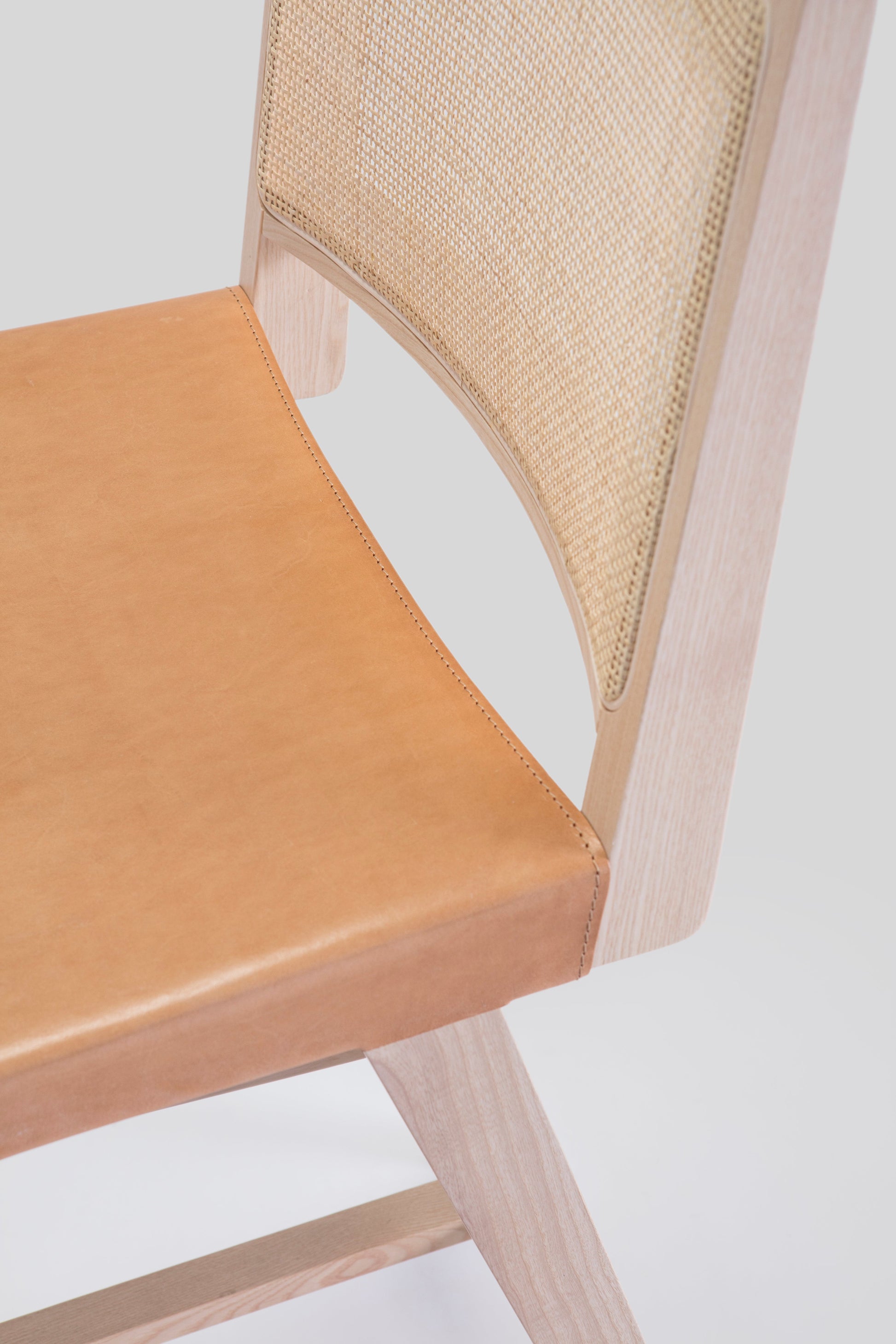 Dorothea High Stool