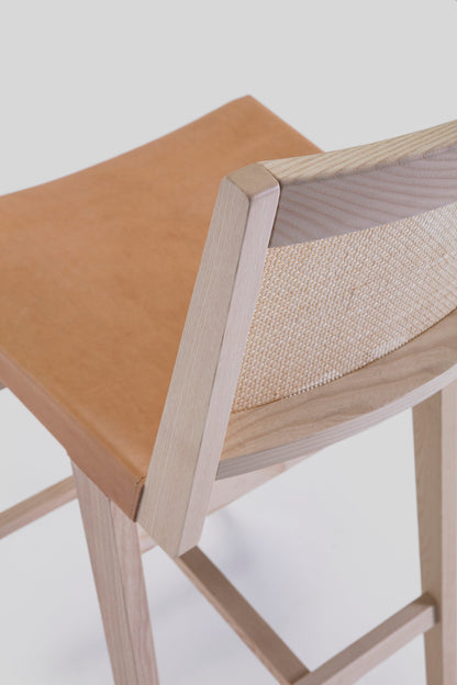 Dorothea High Stool