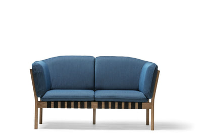 Dowel Sofa-Contract Furniture Store for hospitality, leisure & commercial projects
