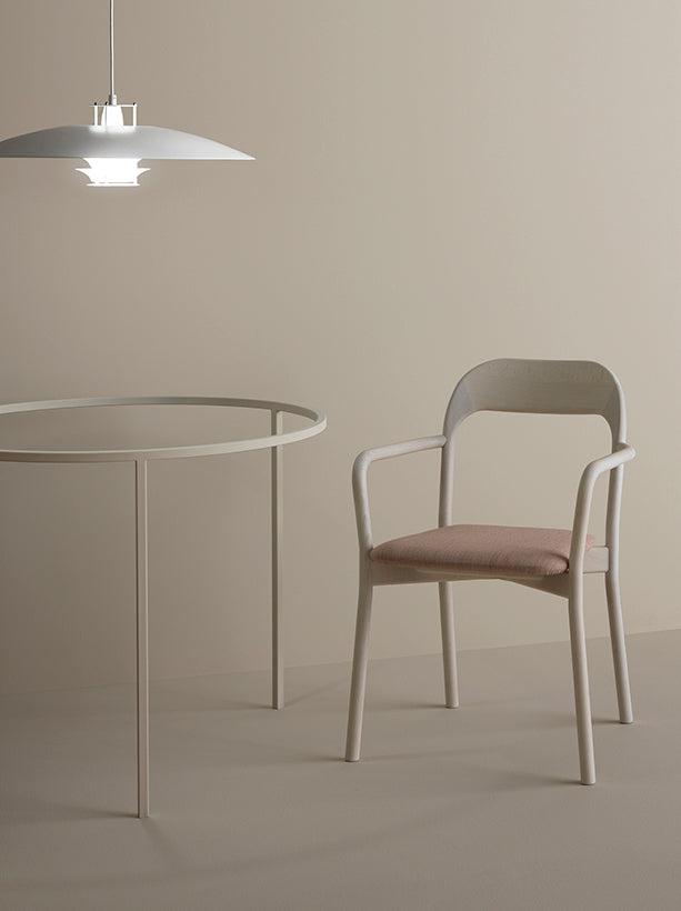 Earl 94-12/4 Armchair-Contract Furniture Store for hospitality, leisure & commercial projects