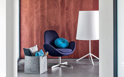 Electa Lounge Chair