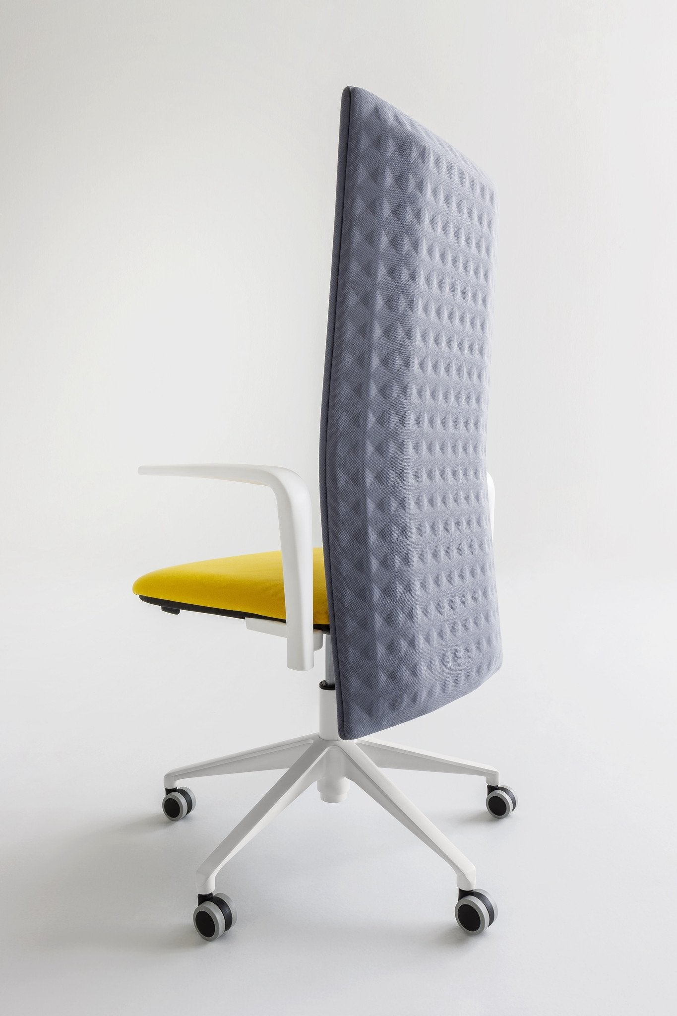 Elodie Manager 05R Task Chair