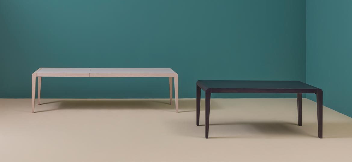 Exteso Dining Table