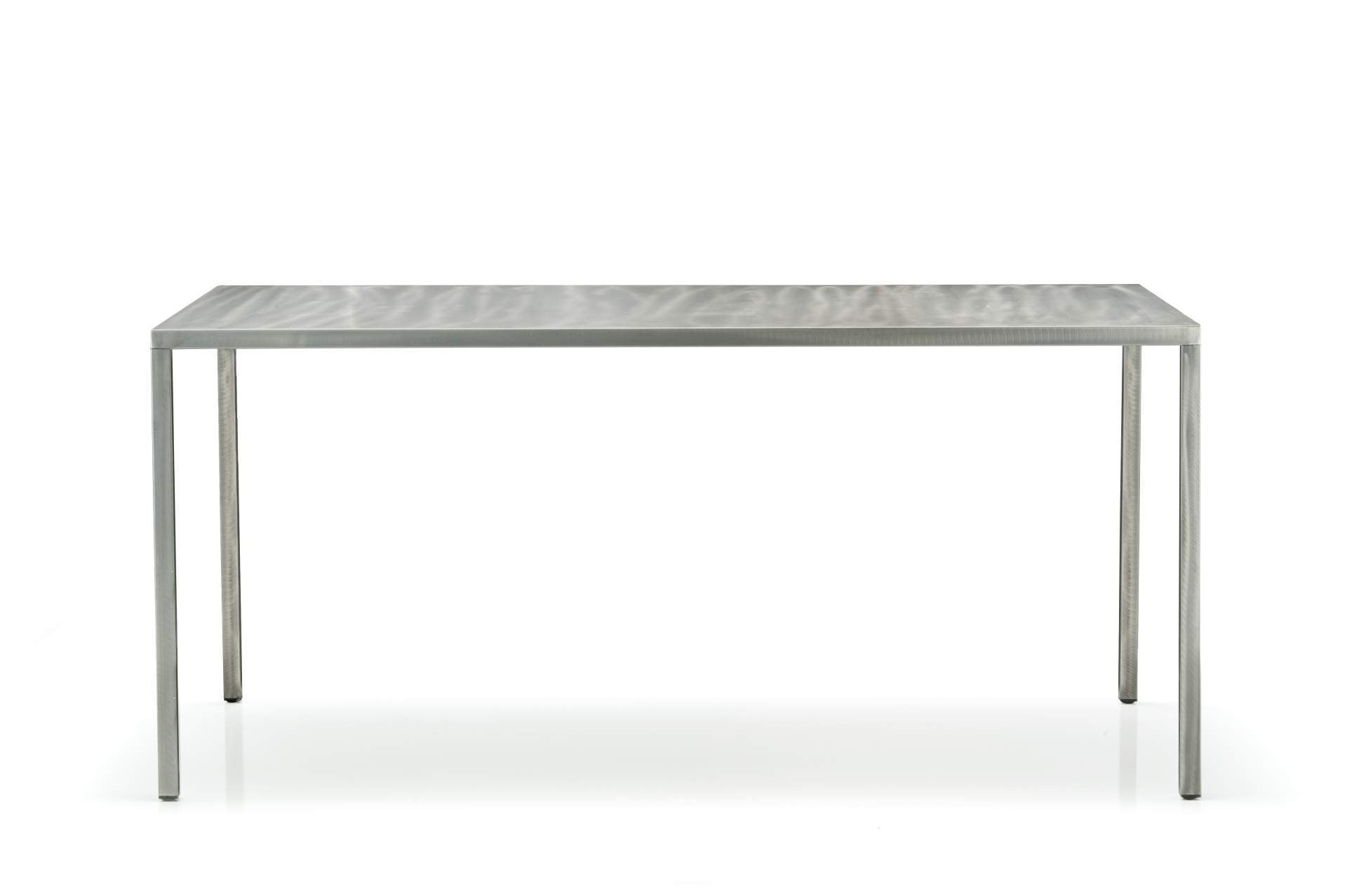 Fabbrico Dining Table
