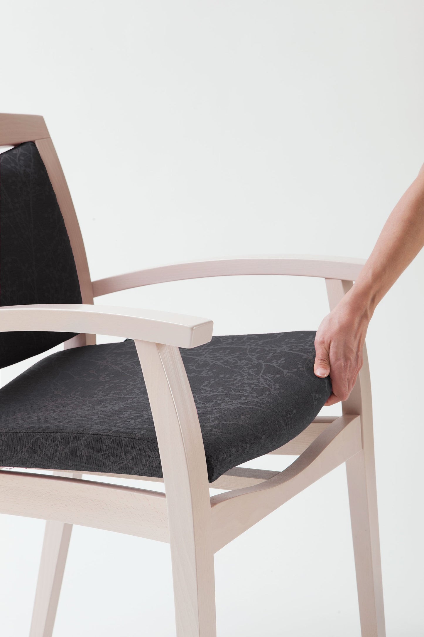 Fandango 33-13/1 Armchair