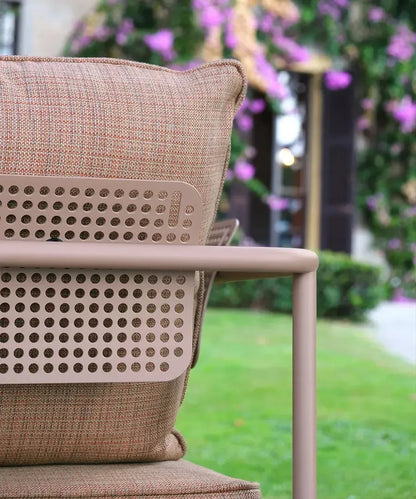 Flap 2903 Chaise Longue B-Contract Furniture Store for hospitality, leisure & commercial projects