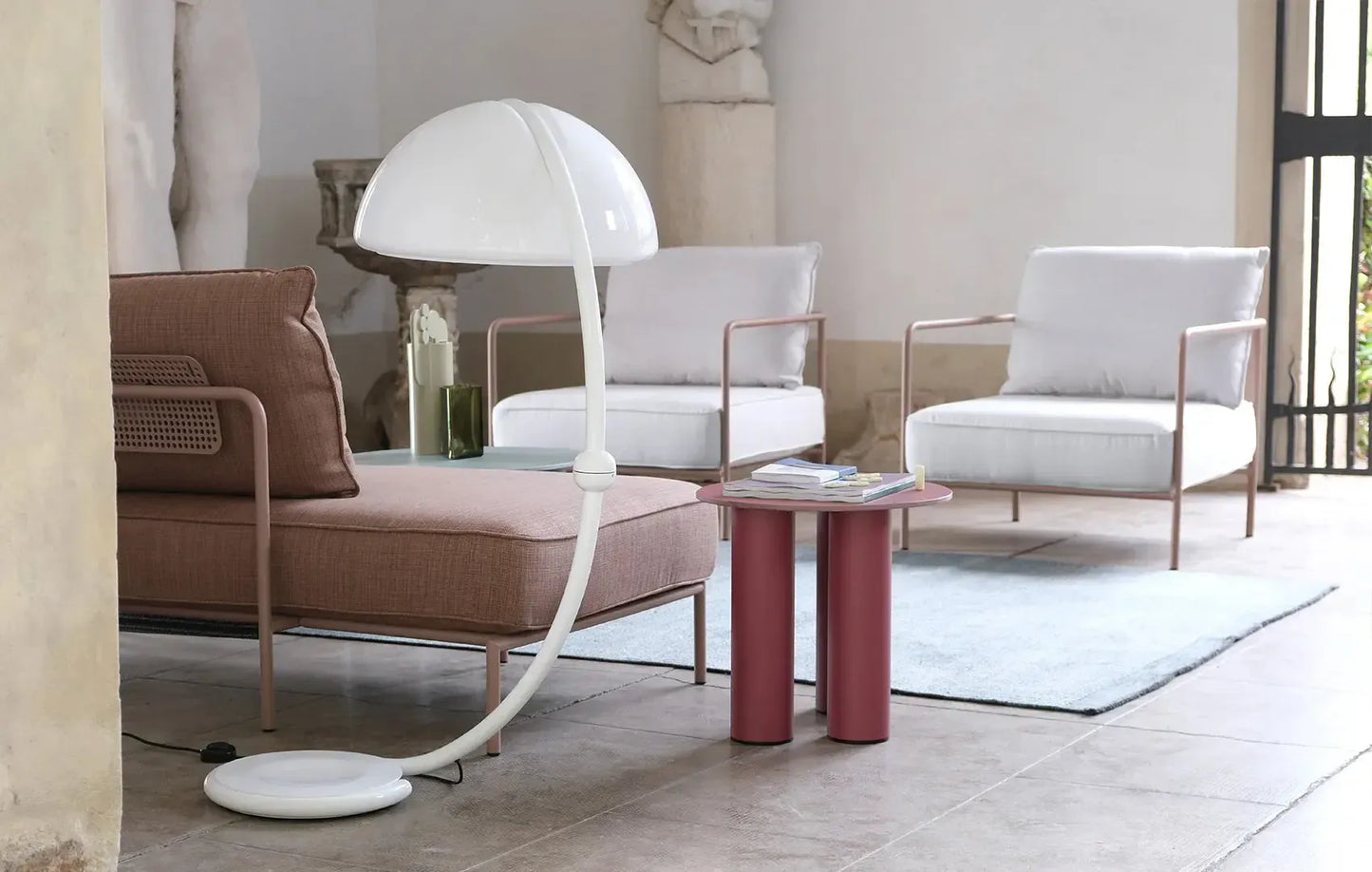 Flap 2903 Chaise Longue B-Contract Furniture Store for hospitality, leisure & commercial projects