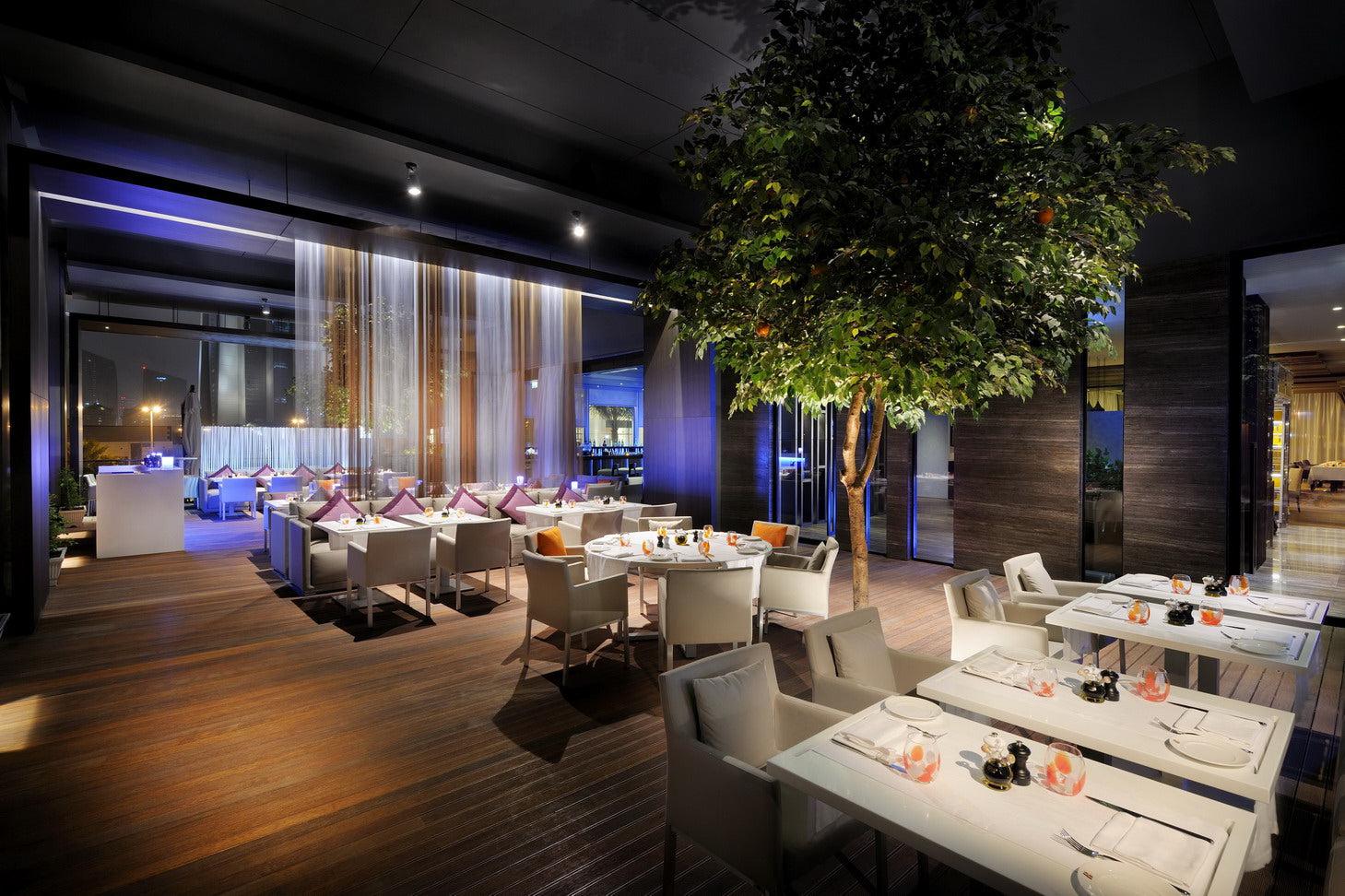 Flexible Seating Chain Divider-Contract Furniture Store for hospitality, leisure & commercial projects