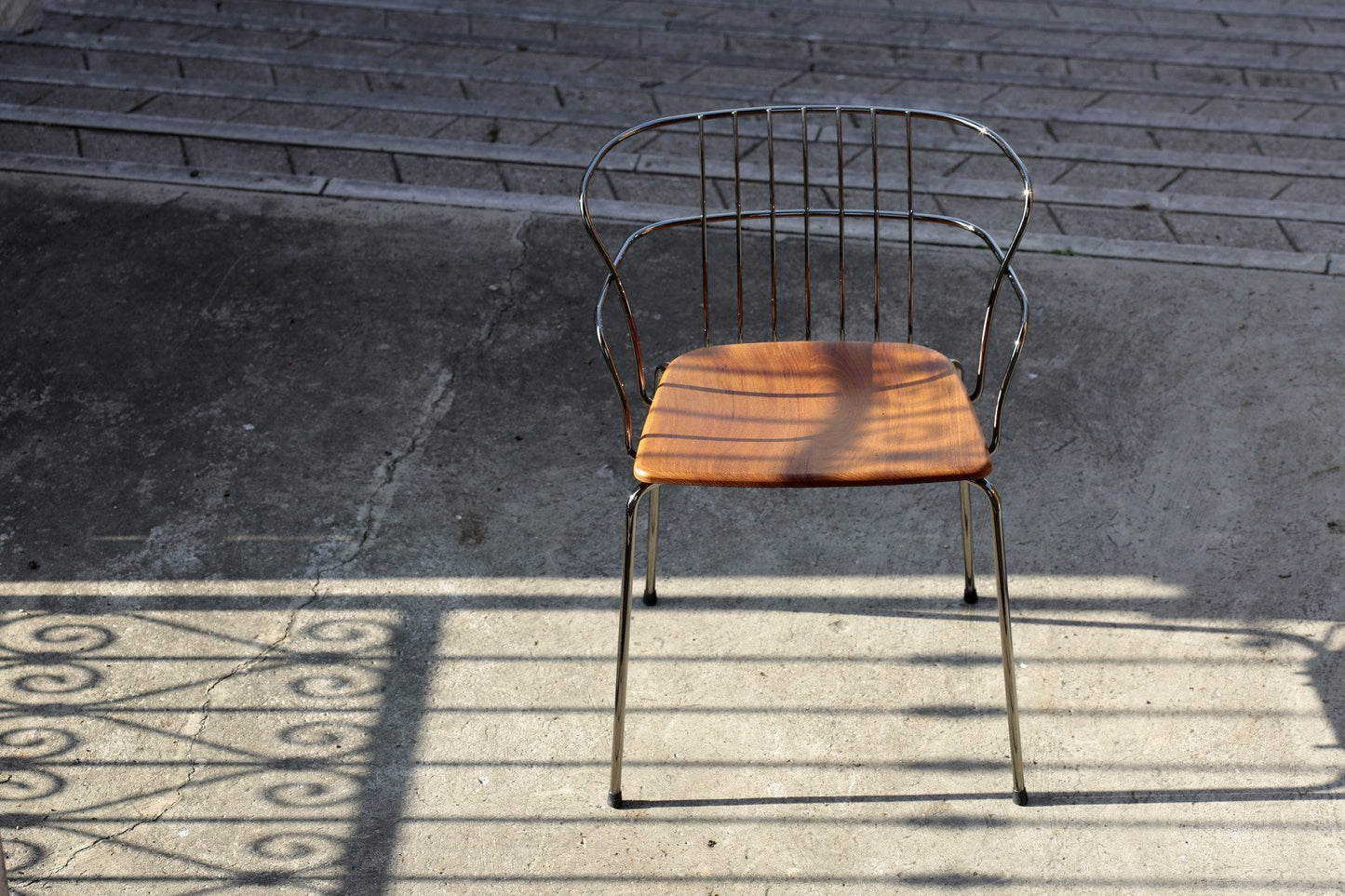 Flint 535-a SE Armchair