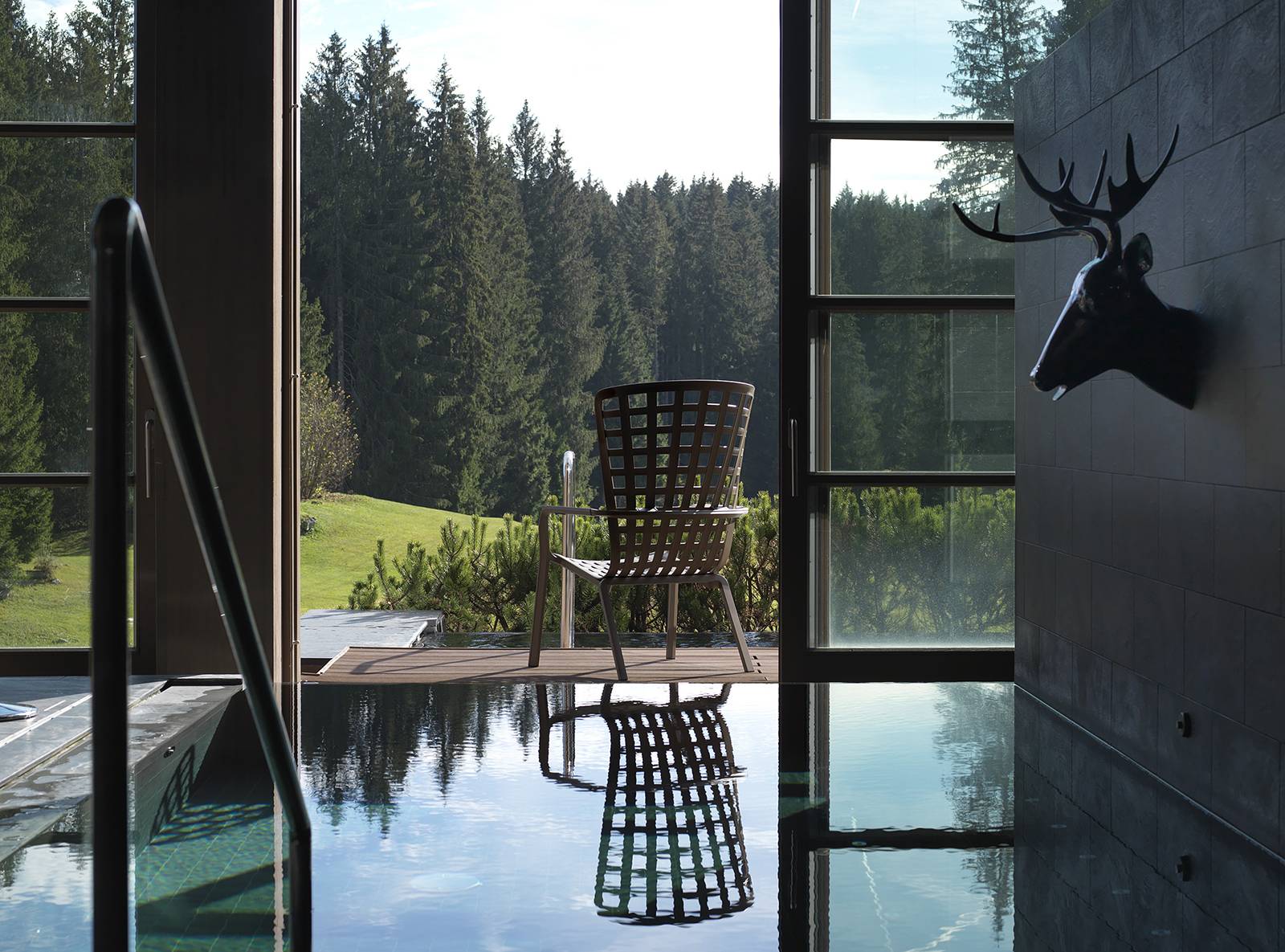 Folio Lounge Wing Chair-Contract Furniture Store for hospitality, leisure & commercial projects