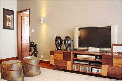 Form TV Bench