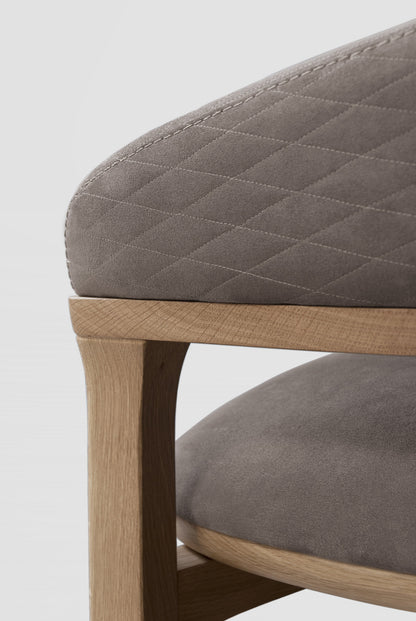 Fortune 1290 Armchair