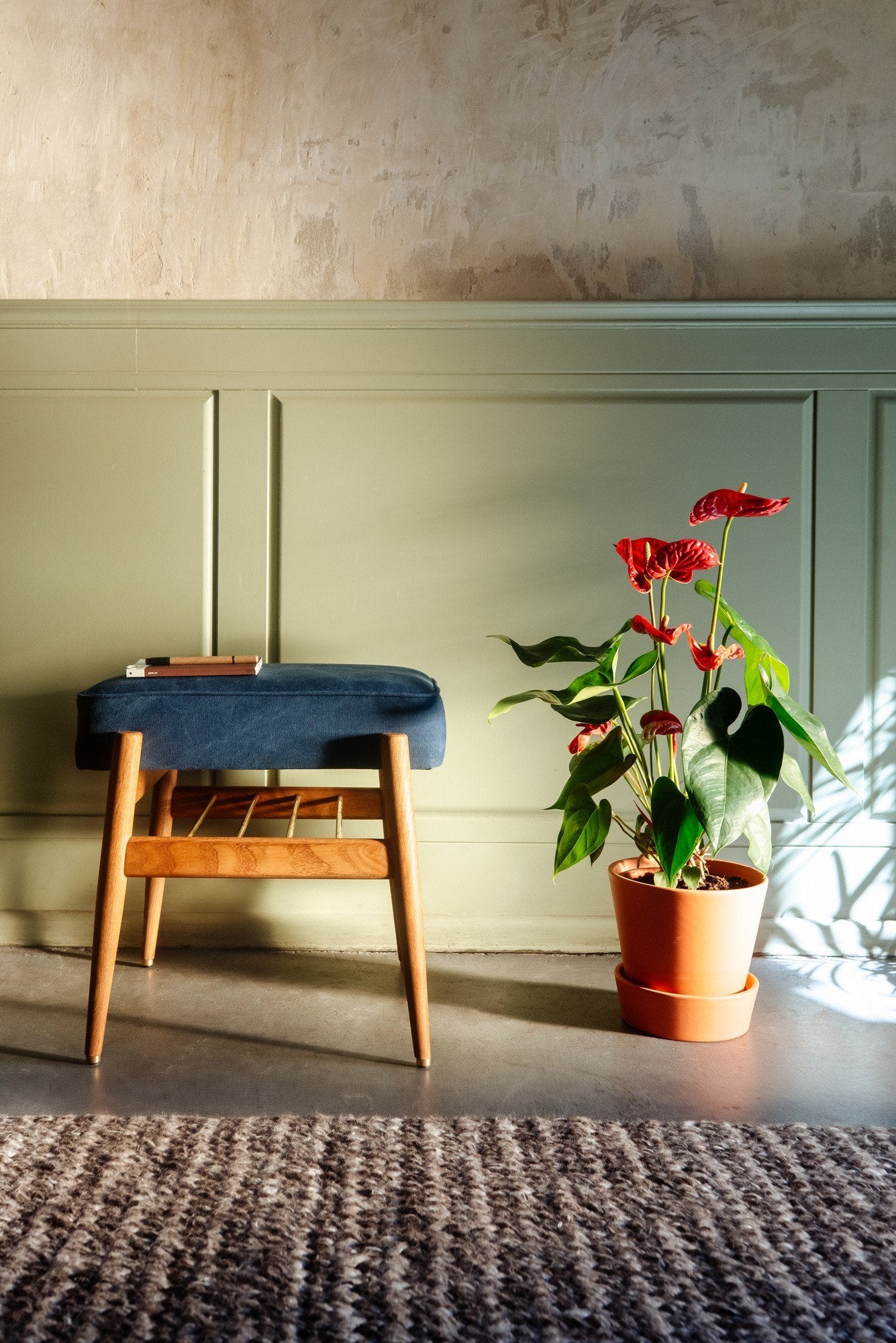 Fox Low Stool