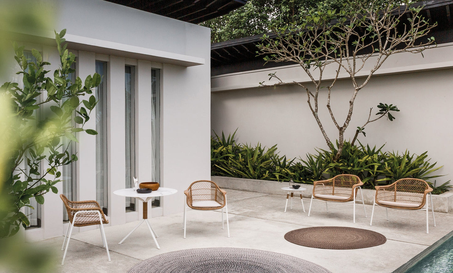 Fresco Lounge Chair-Contract Furniture Store for hospitality, leisure & commercial projects