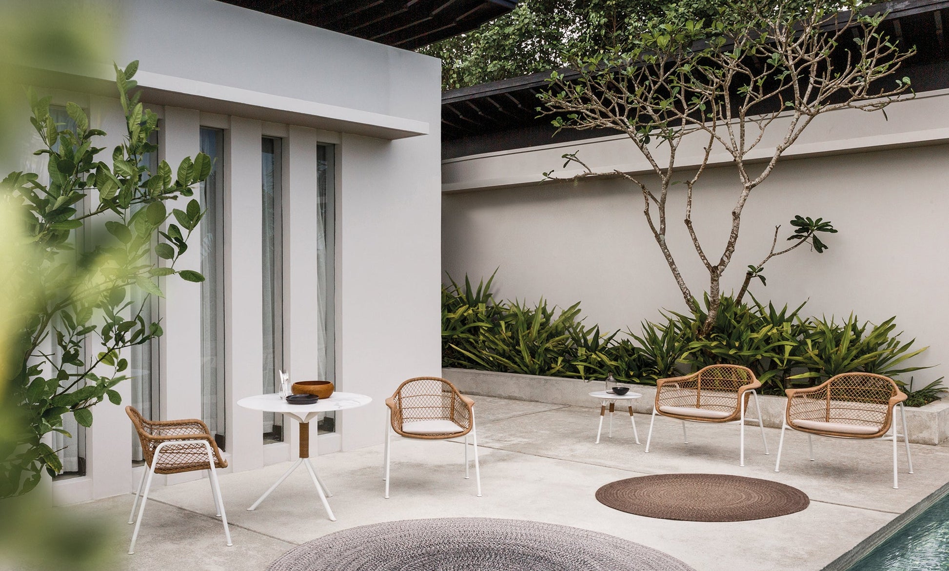 Fresco Lounge Chair-Contract Furniture Store for hospitality, leisure & commercial projects