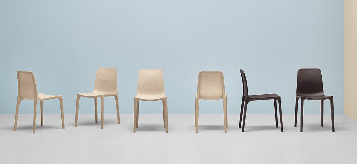 Frida 752 Side Chair