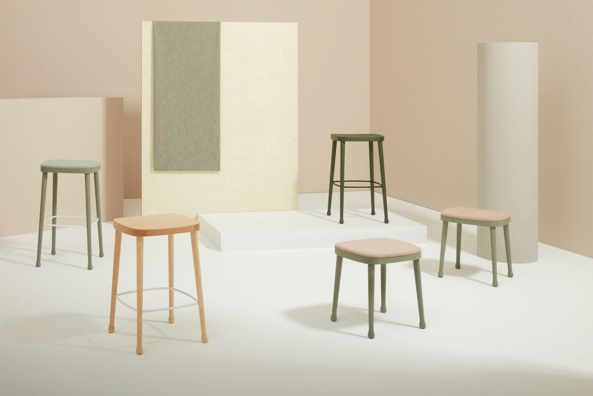 Frisée 256 Low Stool-Contract Furniture Store for hospitality, leisure & commercial projects