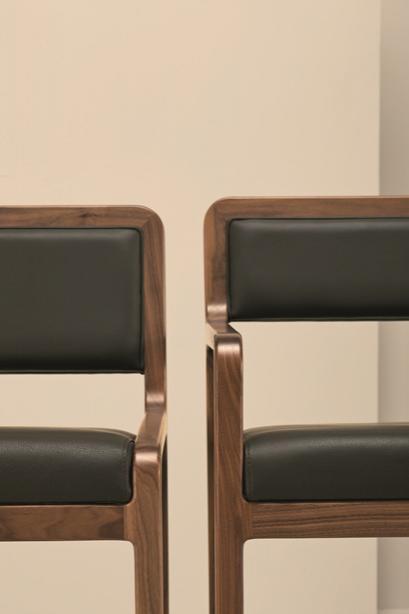 Fuji 2004 Armchair