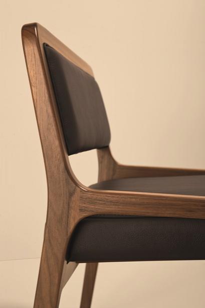 Fuji 2004 Lounge Chair