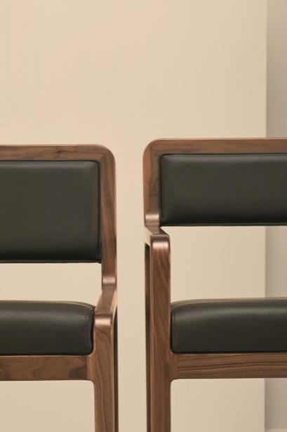 Fuji Armchair-Cizeta-Contract Furniture Store