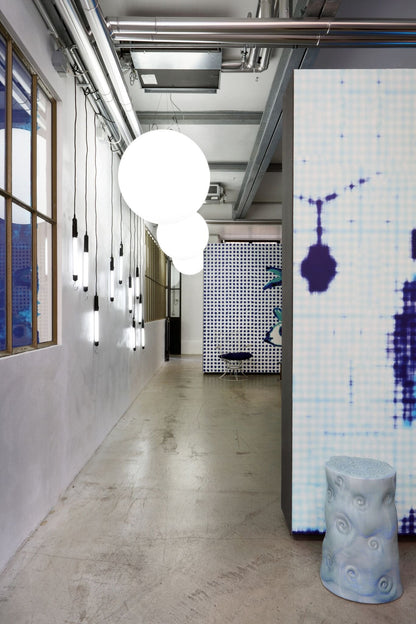 Geisha Standing Addiction Wallpaper PNO-07-Contract Furniture Store for hospitality, leisure & commercial projects