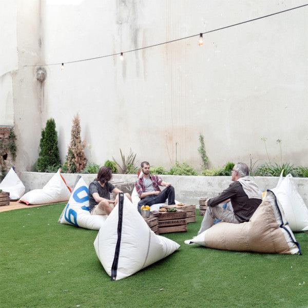 Génois Bean Bag-Contract Furniture Store for hospitality, leisure & commercial projects