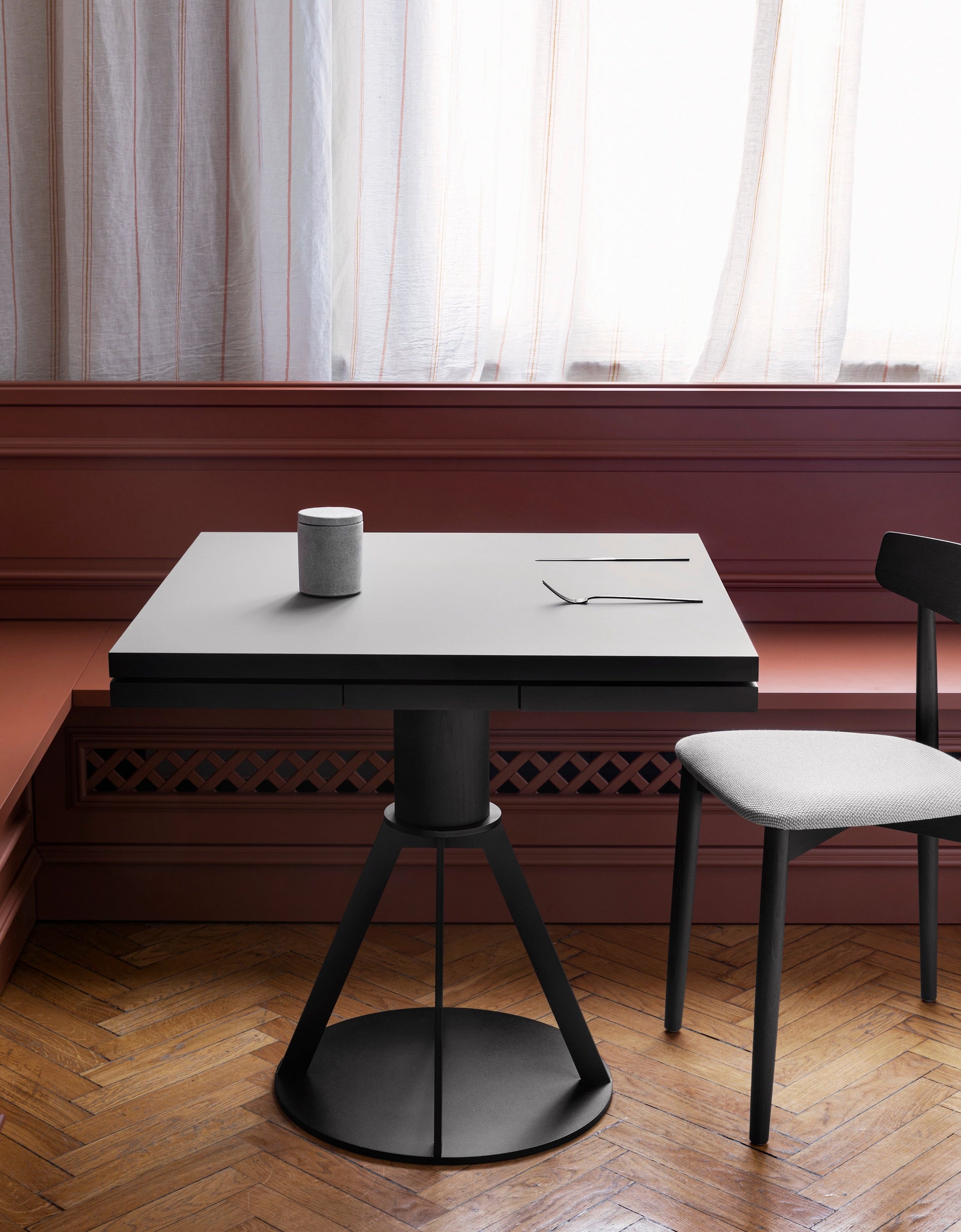 Geronimo Dining Table-Contract Furniture Store for hospitality, leisure & commercial projects