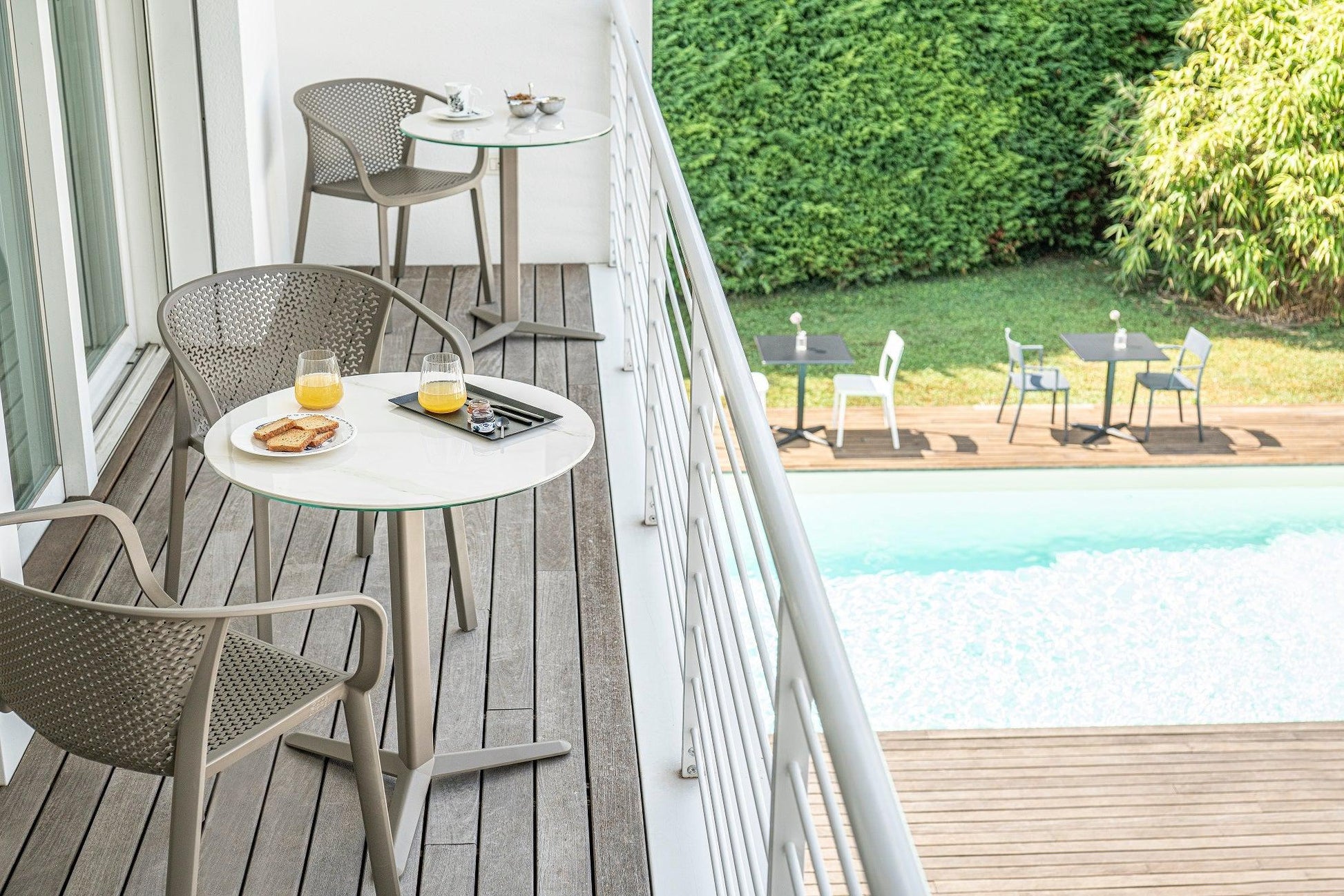 Gianet Armchair-Contract Furniture Store for hospitality, leisure & commercial projects