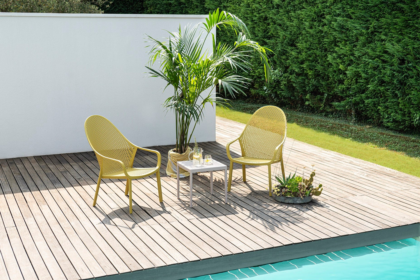 Gianet Lounge Chair-Contract Furniture Store for hospitality, leisure & commercial projects