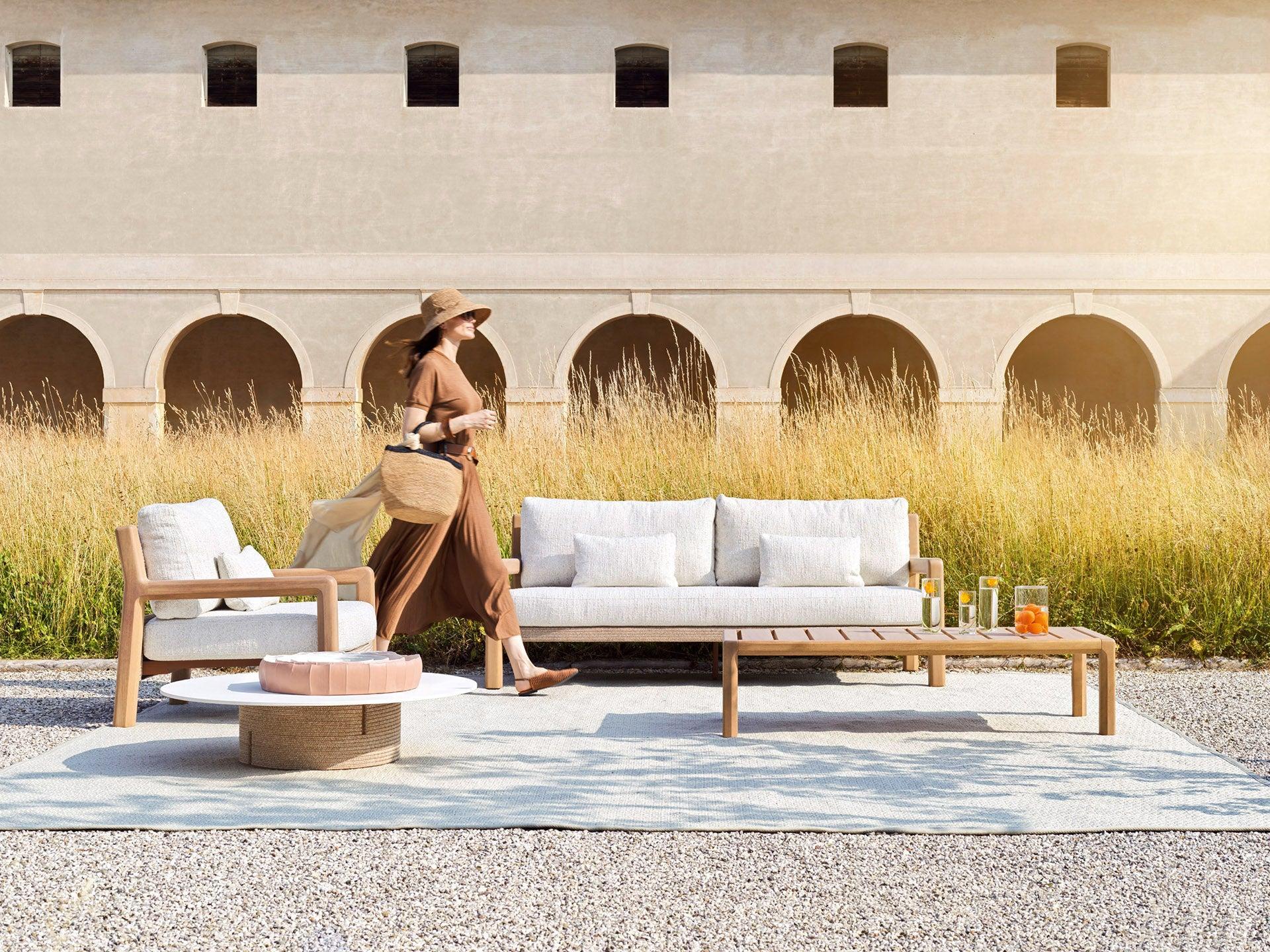 Gianna 2572 Lounge Chair-Contract Furniture Store for hospitality, leisure & commercial projects