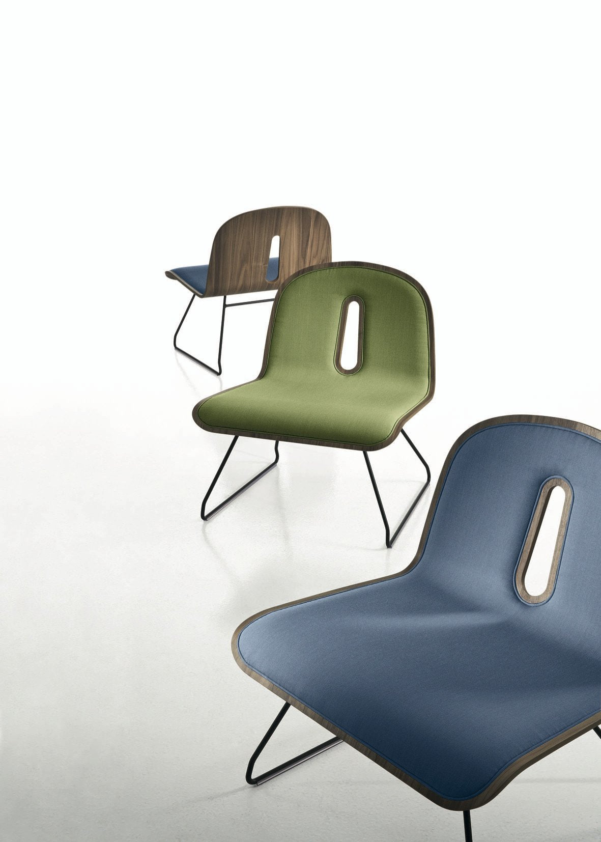 Gotham Woody U Sled Lounge Chair