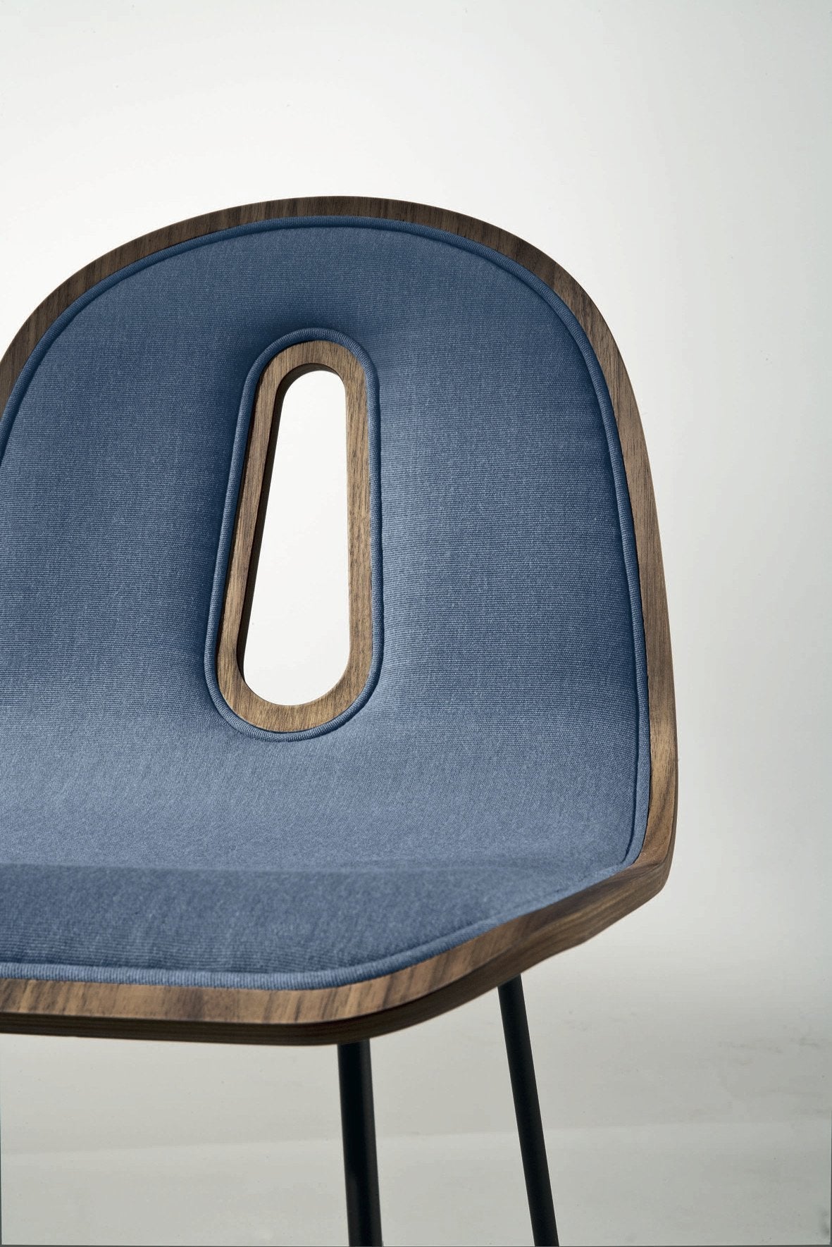 Gotham Woody U Sled Side Chair