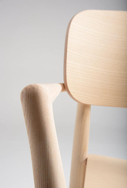 Grado 2542 PO Armchair-Contract Furniture Store for hospitality, leisure & commercial projects