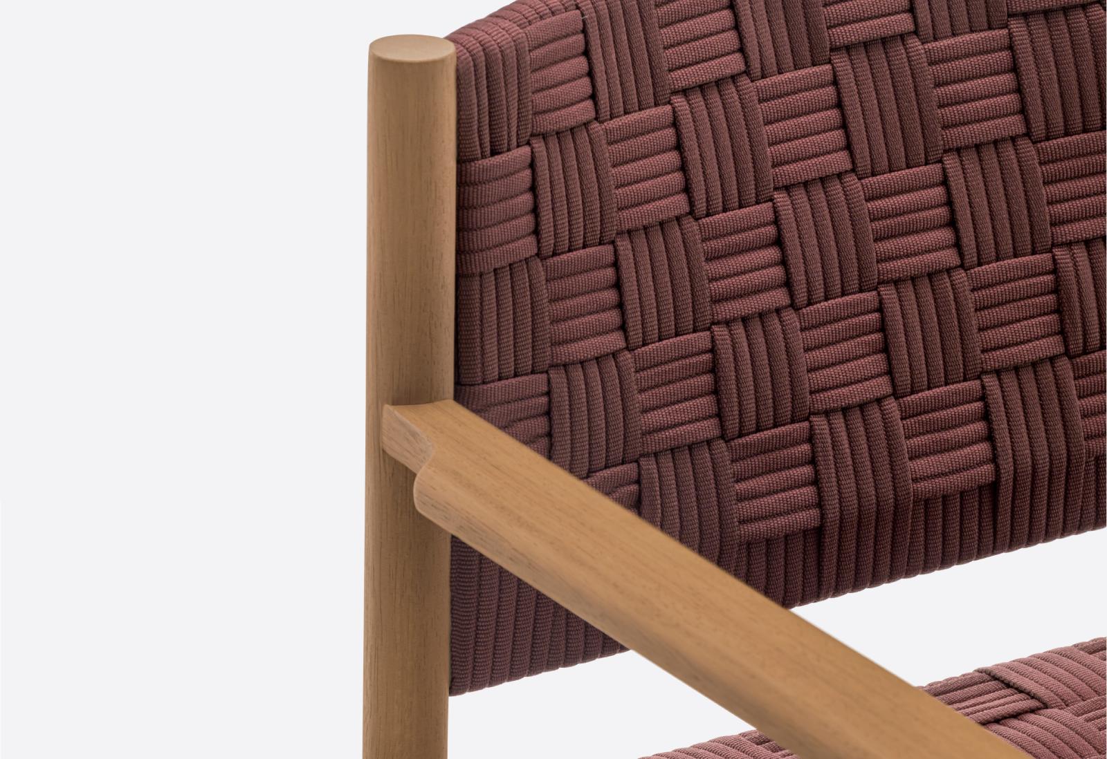 Griante 3799 Lounge Armchair-Contract Furniture Store for hospitality, leisure & commercial projects