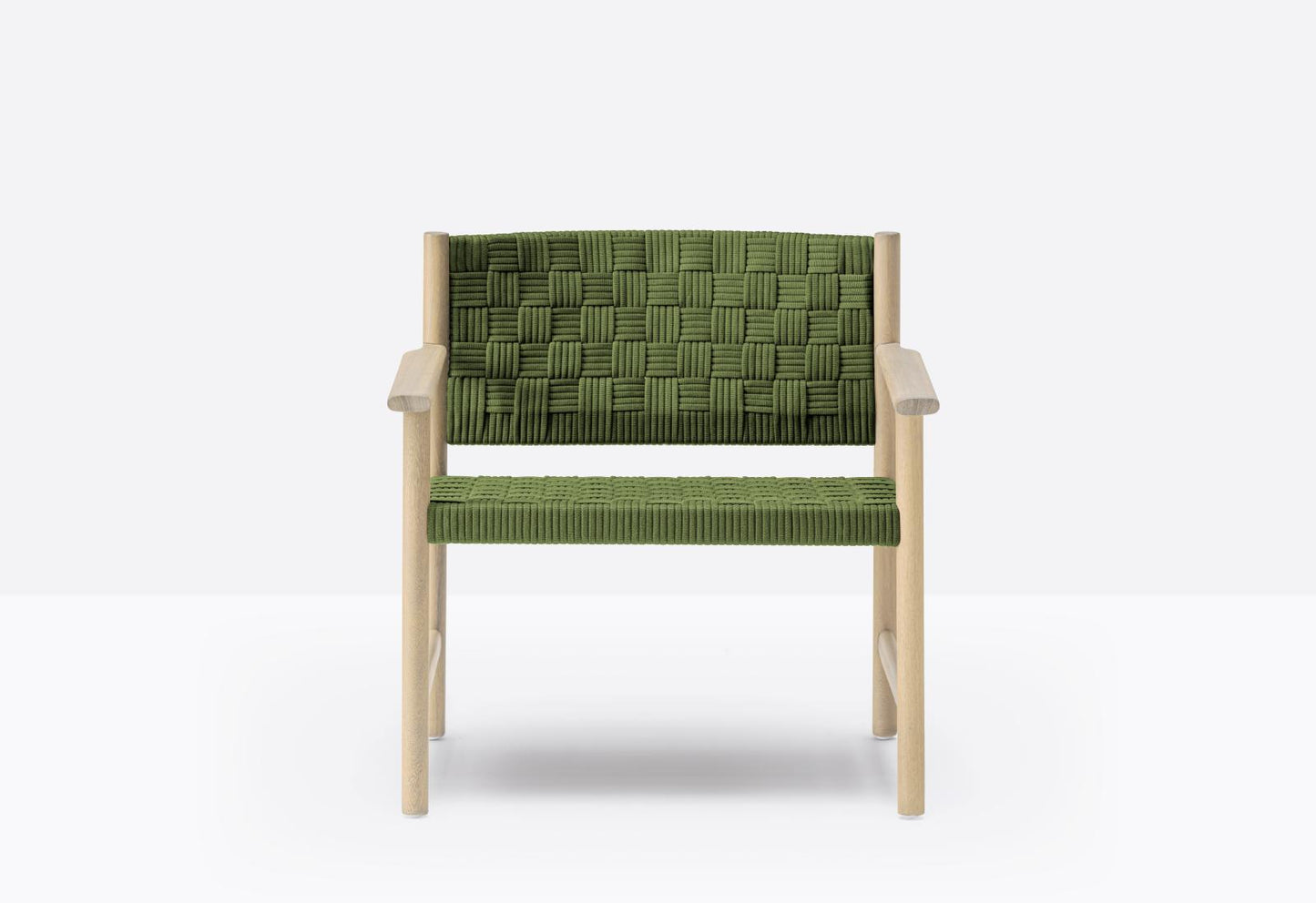 Griante 3799 Lounge Armchair-Contract Furniture Store for hospitality, leisure & commercial projects