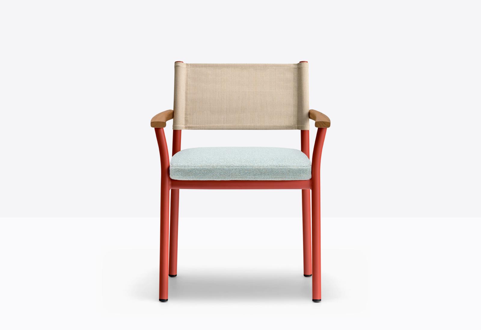 Guinea 3695 Armchair-Contract Furniture Store for hospitality, leisure & commercial projects